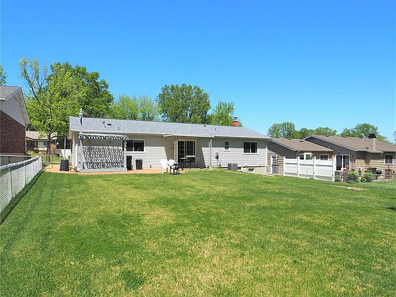 5th image of 2330 Whitshire Dr