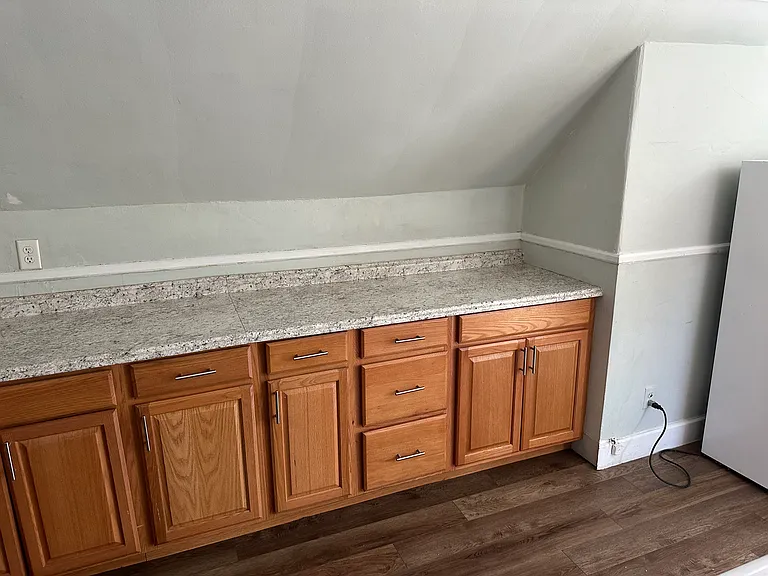 20 Peck Ave #3 — Photo 11
