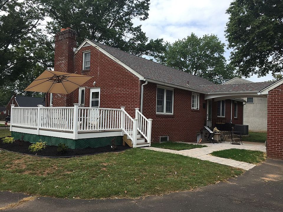 2nd image of 1033 W Mount Vernon St