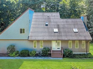 637 High Ridge Rd, Orange, CT 06477