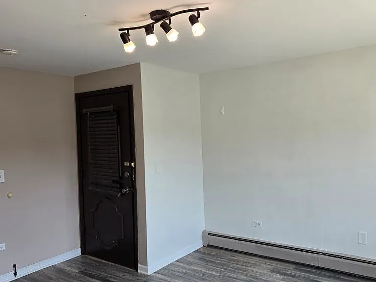 8758 W Berwyn Ave #1 — Photo 5