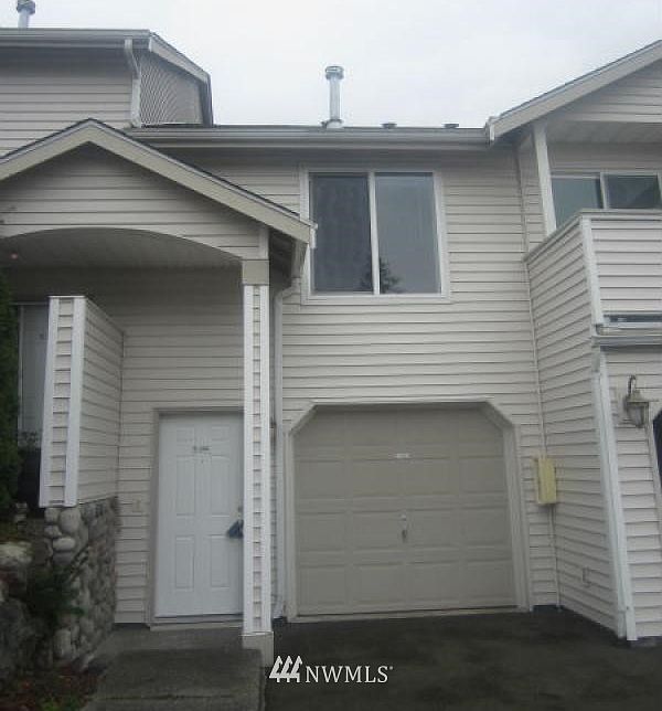 1st image of 8916 Meridian Place NE #A204