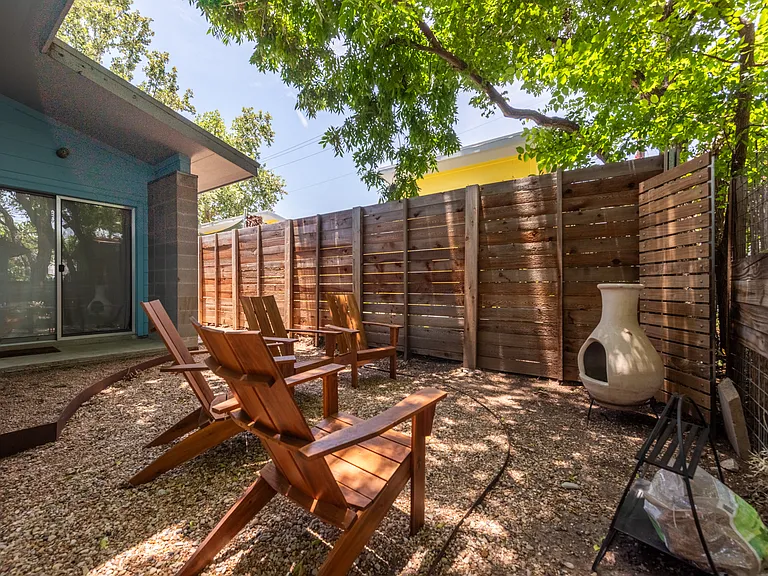 2202 Santa Rosa St — Photo 26