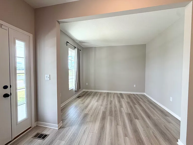 6243 Moberg Loop — Photo 3