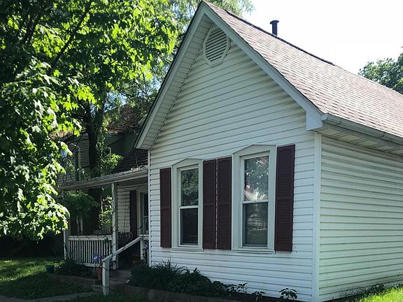 3rd image of 2537 Medary Ave