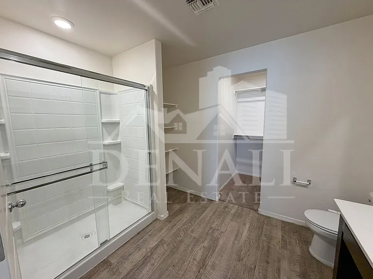 4101 E Braddock Dr — Photo 12