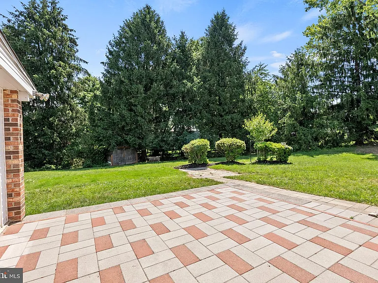 4650 Palomino Ct — Photo 37