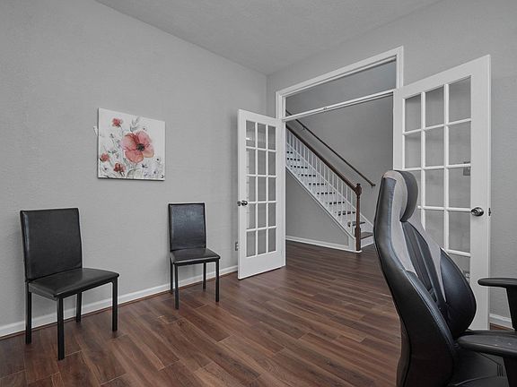 3rd image of 112 Faro Ln
