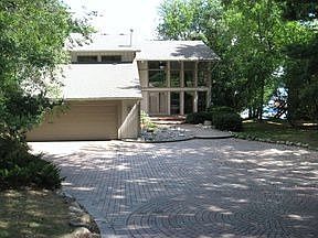 1st image of 4724 Driftwood Dr