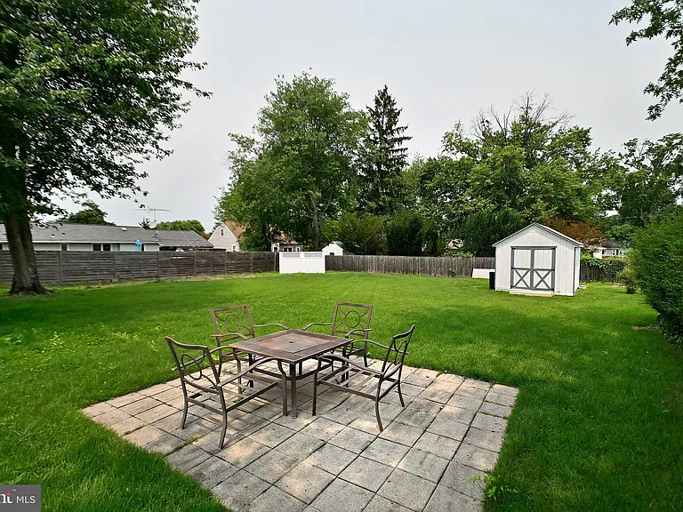 51 Macon Dr — Photo 29