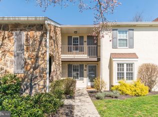 262 Valley Stream Ln, Wayne, PA 19087