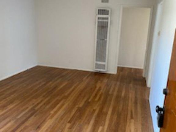5th image of 328 N Louise St #31