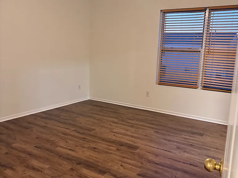 8541 Westhope St — Photo 13