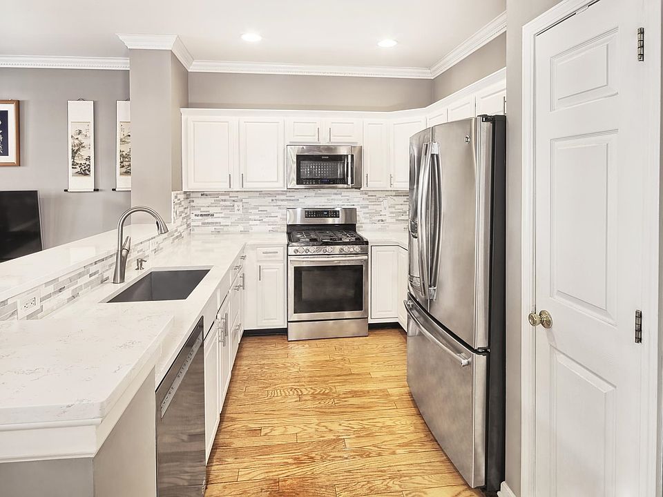 160 Lydia Dr, West New York, NJ 07093 Zillow