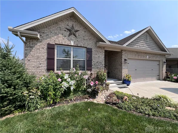 110 Silver Oak Ct, Carlisle, OH 45005