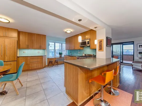 417 Grand Street image 1 of 11