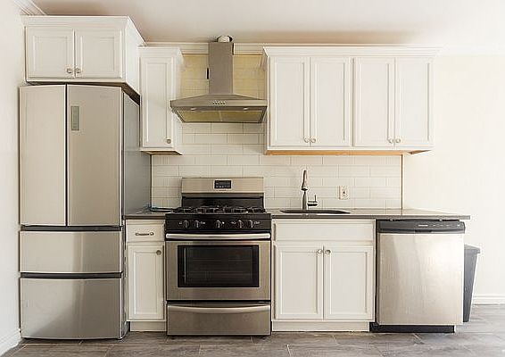2nd image of 55A Stockholm St #1