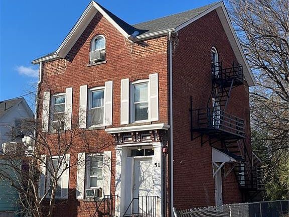 2nd image of 51 Mine St