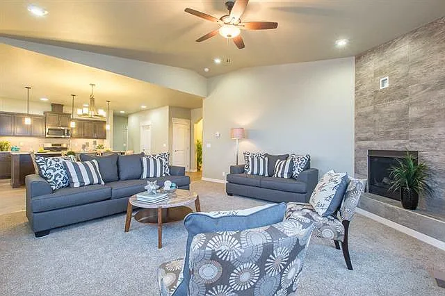 24387 Tombstone Ridge Ct — Photo 12