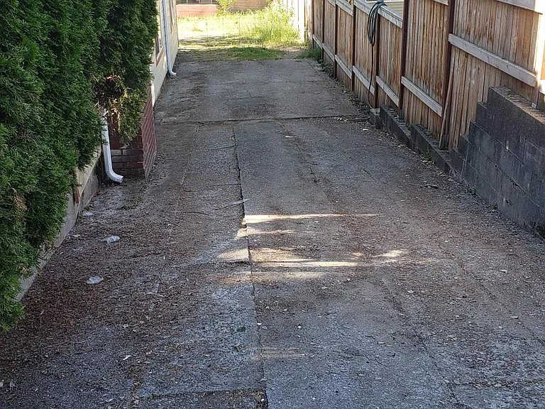 1034 NE 102nd St — Photo 31