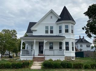 100 Malvern Rd, Brockton, MA 02301