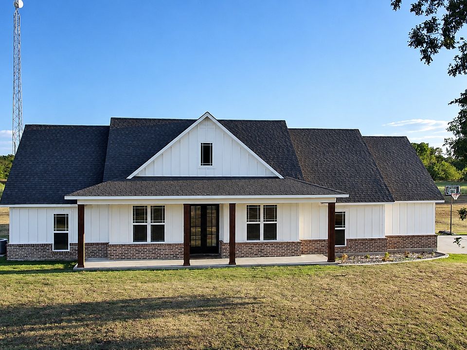 1st image of 803 Silver Valley Rd