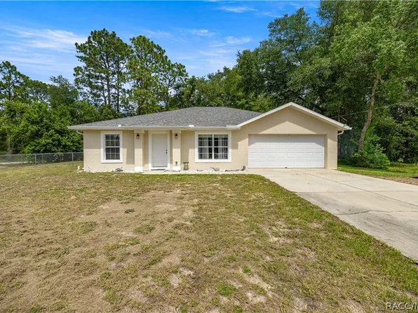 2720 W Royal Palm Dr, Citrus Springs, FL 34434