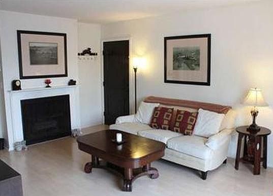 3rd image of 1325 Wellesley Ave APT 208