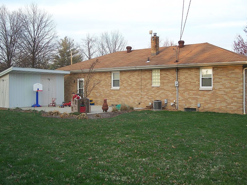 2nd image of 601 S Augusta St