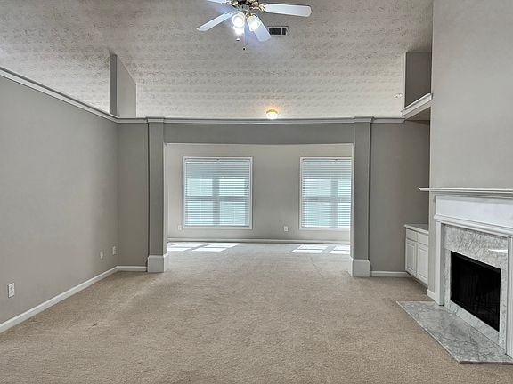 3rd image of 1920 Charleston Oak Cir