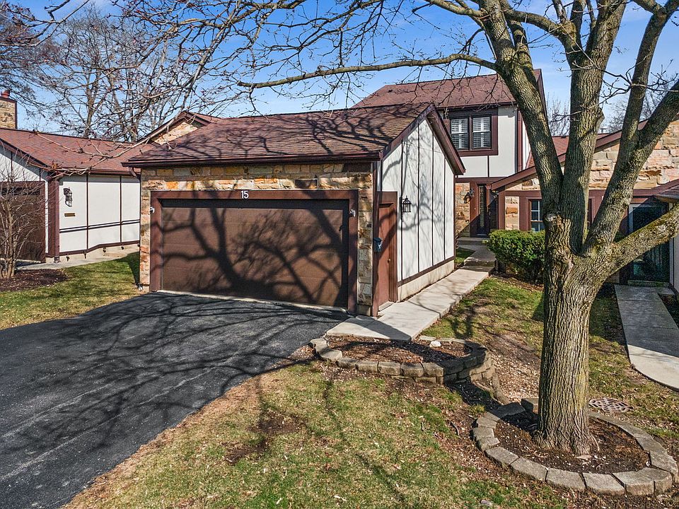 1st image of 15 White Oak Cir