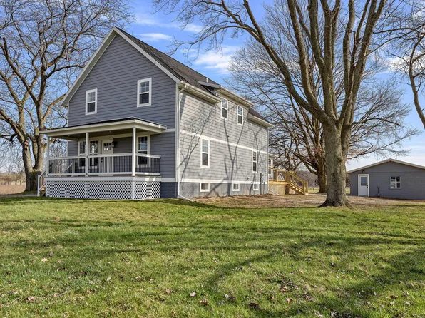 498 Hinchman Rd, Baroda, MI 49101
