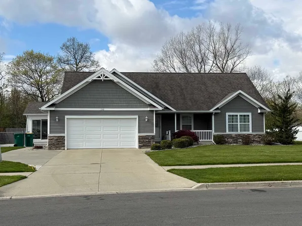 2148 Ferguson Dr, Bay City, MI 48706