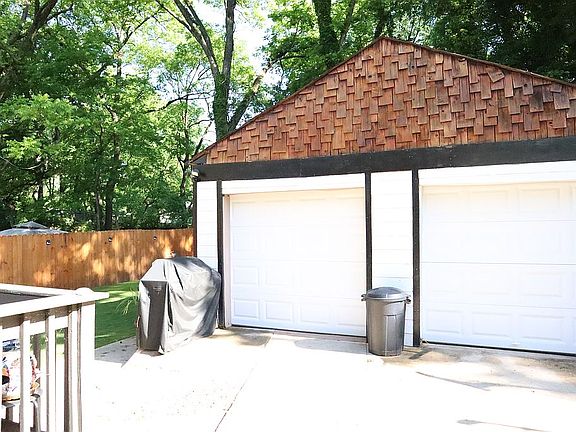 2 Car Garage