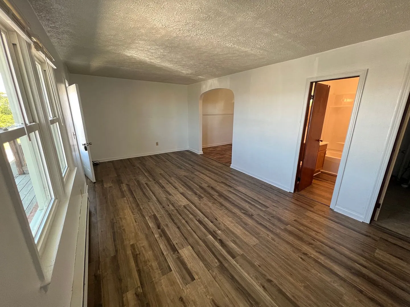 Studio Apartment in Jerseyville — Photo 2