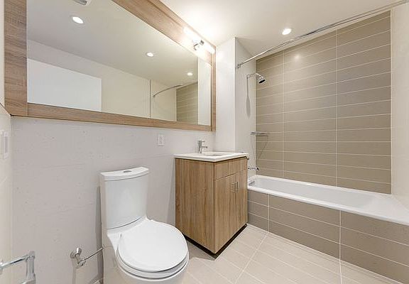5th image of 14-01 Broadway #8E