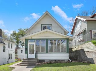 1031 Burr St, Saint Paul, MN 55130