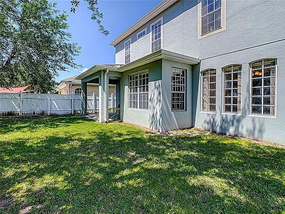 Home For Sale In Meadow Woods