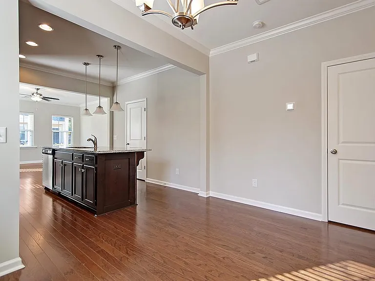 107 Bennett Ln — Photo 10