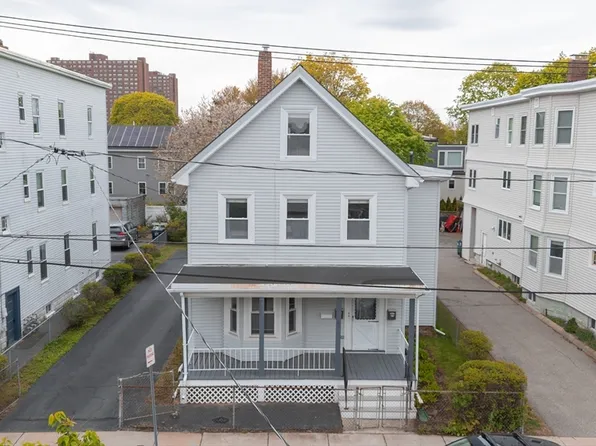 26 Clay St, Cambridge, MA 02140
