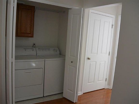 4th image of 1362 Terrace Bluff Dr #8A