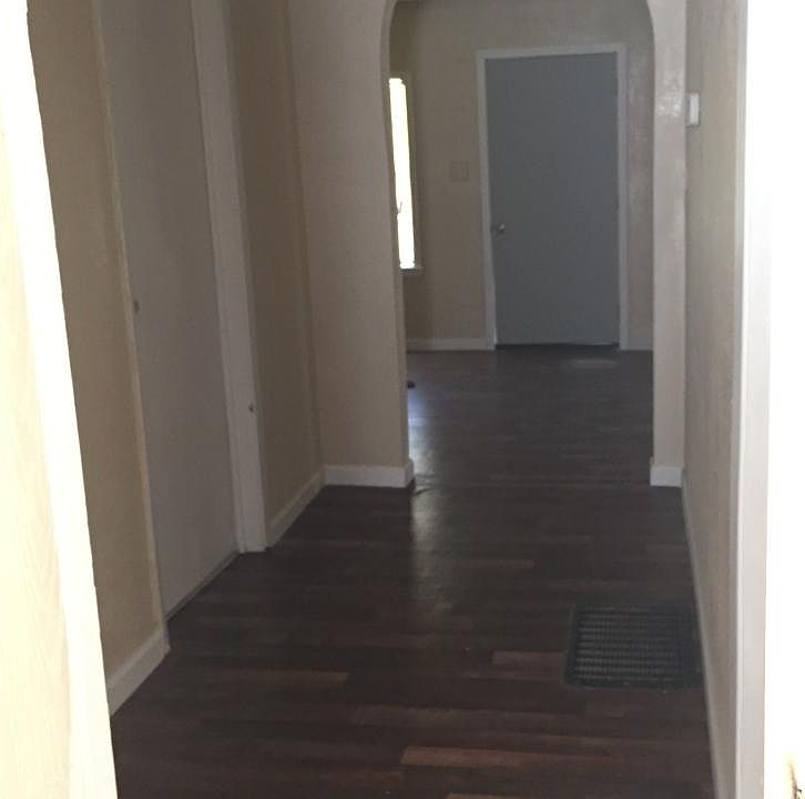 1st image of 605 W Quitman Ave