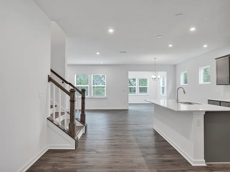 12121 Bradshaw Ct — Photo 5