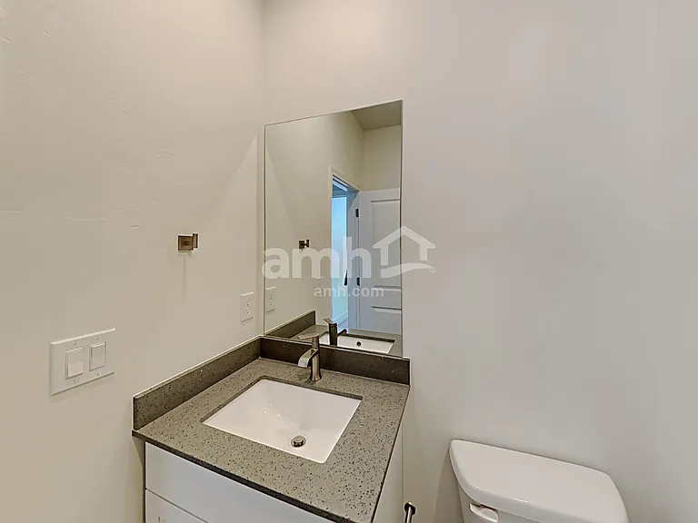 2388 E Frontier St — Photo 13
