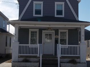 704 1st St, Ocean City, NJ 08226