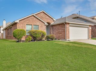 5849 Arena Cir, Fort Worth, TX 76179