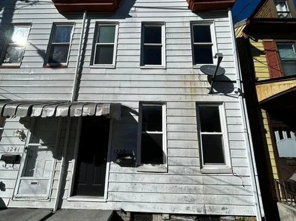1239 Willow St, Lebanon, PA 17046