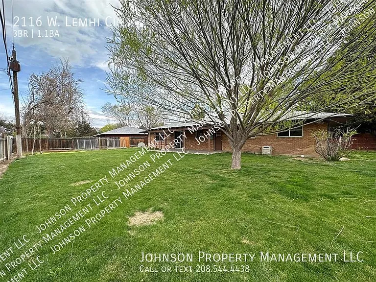 2116 W Lemhi Cir — Photo 2