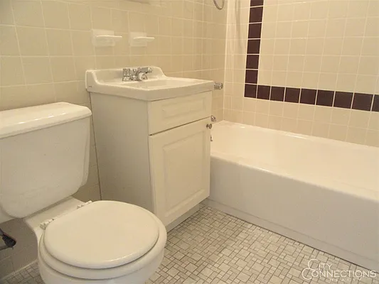 Rented by City Connections Realty | media 24