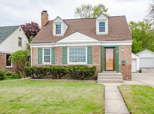 518 Sycamore Rd, Dekalb, IL 60115